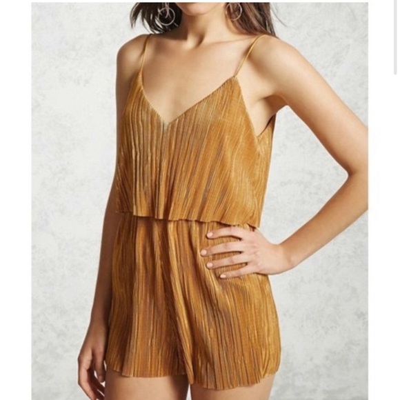 COVERSTITCHED Gold Metallic Spaghetti Strap Festive Romper- Size S - Picture 1 of 8